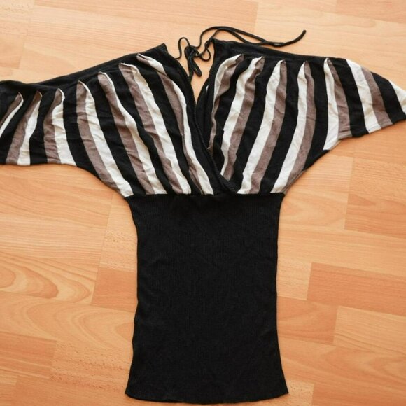 Y2K Vintage Le Château XS Knit Striped Batwing Top – Tie Back - Picture 3 of 5